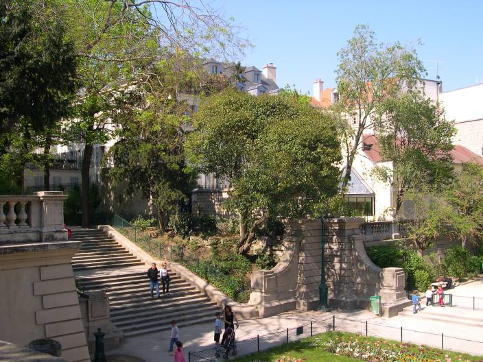  square des arènes de Lutèce (5e)